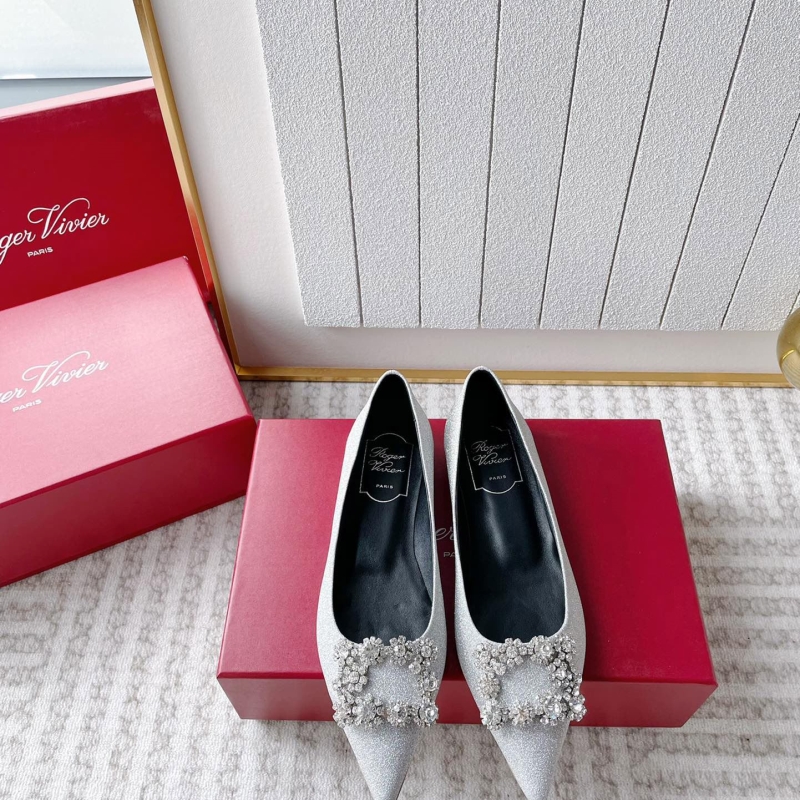 roger u1u1er flat shoes
